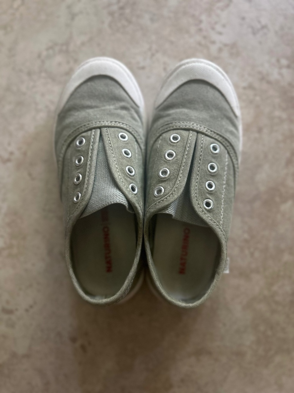 Naturino fabric sneaker Size 13